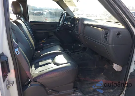 2005 Chevrolet Silverado 2500Hd Work Truck from USA, damaged, VIN 1GCHK29U85E189845